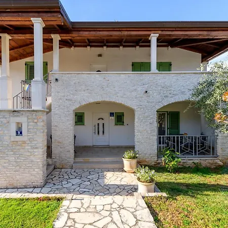 Inteuro Apartment Porec