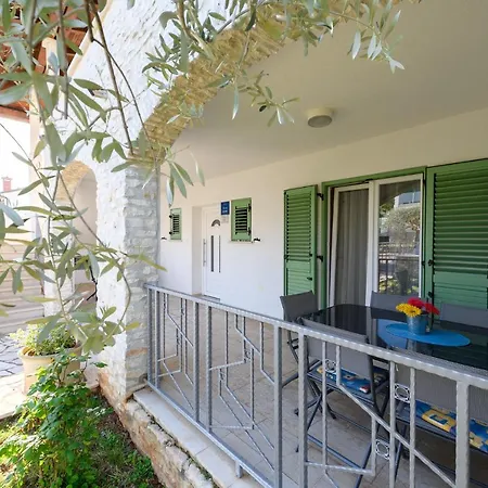 Apartament Inteuro *