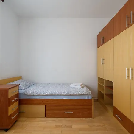 Apartament Inteuro